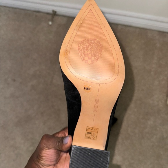 Vince Camuto Ableen Pumps - Picture 3 of 4